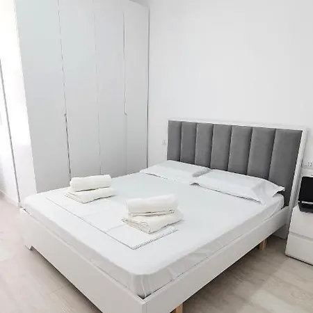 Foleza -the Nest - In Lungomare Apartment Vlore
